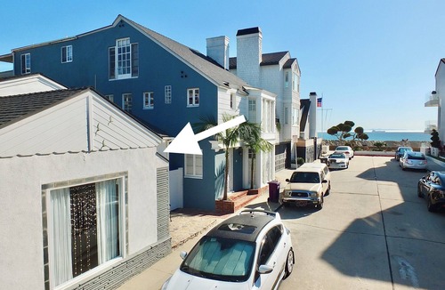 Peninsula House | Steps to Beach & Alamitos Bay on LB Peninsula