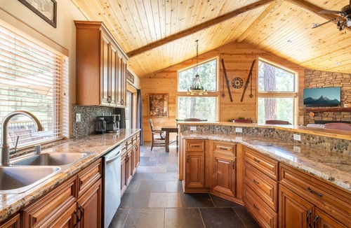 Eagle Mountain Estates House | Stony Bear Lodge. Amazing New Rental. Great location. Air Conditioning. Hot Tub and More.
