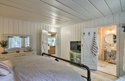 Strawberry House | Strawberry Hill Cabin 5 Mi to Skiing and Lake