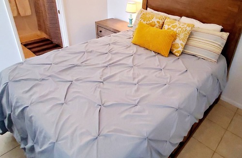 Cardiff-by-the-Sea Apartment | Studio, 5 Minute walk to the beach