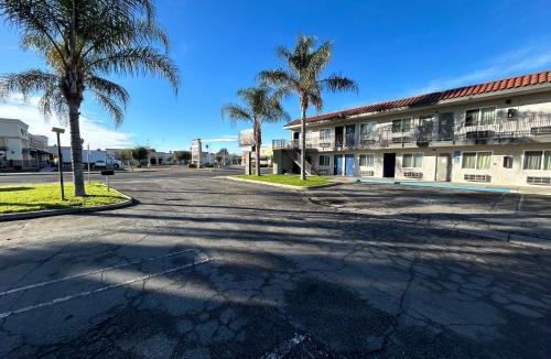 Hemet Hotel | Studio 6 Hemet, CA