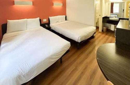 La Sierra Hotel | Studio 6 Suites - Riverside, CA South