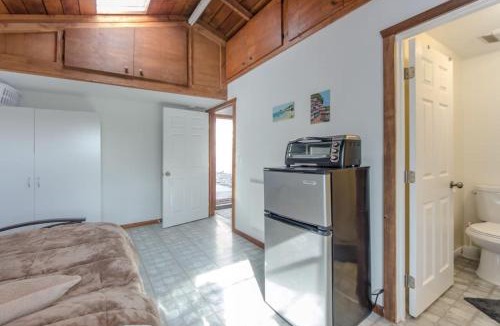 Seaside Apartment | Studio A mile from the best south Bay Beach