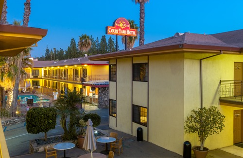 Studio City Hotel | Studio City Courtyard Hotel
