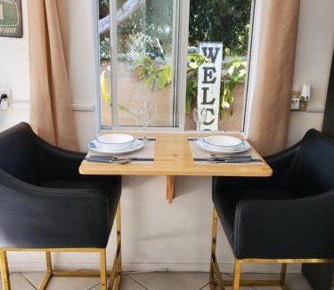 Lawndale Apartment | Studio in Southbay close to the beach SoFi stadium LAX
