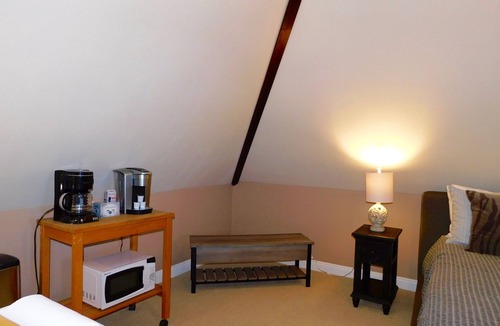 Temecula Apartment | Studio Loft Apartment PERMITTED TEMECULA WINE COUNTRY VACATION HOME