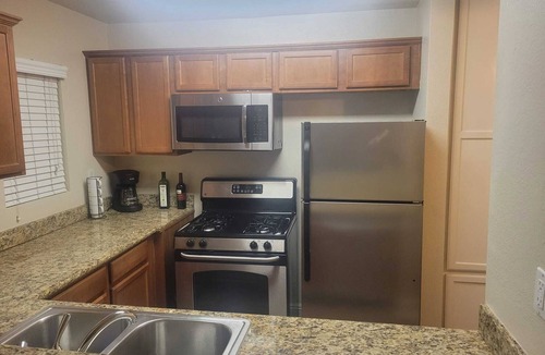 Burbank Apartment | Studio near Universal Studios and downtown Burbank