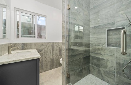 Lamanda Park Apartment | studio with pool and bbq grill