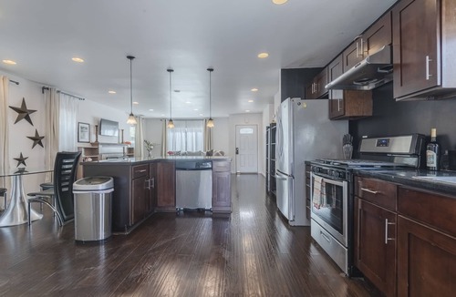 Altadena House | Stunning 3-bedroom cottage – Mountain view and close to Old Town Pasadena.