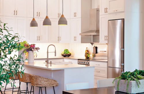 Downtown Berkeley Condo | Stunning 3 bedroom flat in charming Berkeley Victorian with AC, WiFi. Enjoy!