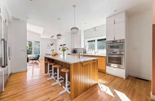 Los Angeles House | Stunning 4-bed 4-bath Mid-Century Home near Universal Studios & Hollywood Bowl