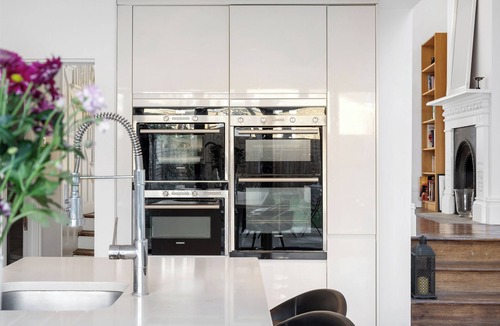 The Lane House | Stunning fully furnished 4 bedroom house in Peckam - perfect for your