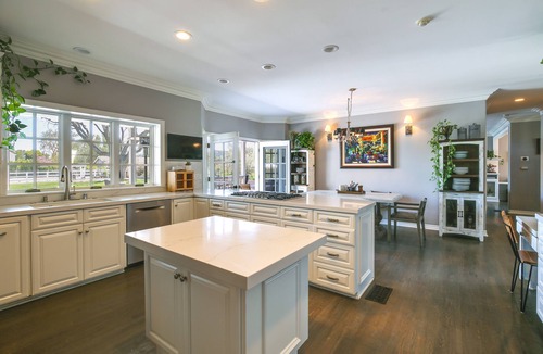 Orange Villa | Stunning Home in Orange County w/Stables!