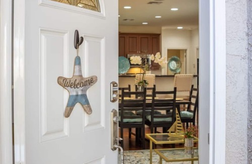 Mission Viejo Cottage | Stunning huge one level 1350 ft.² cottage