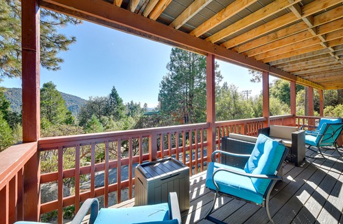 Idyllwild Cabin | Stunning Idyllwild Home w/Private Hot Tub & Decks
