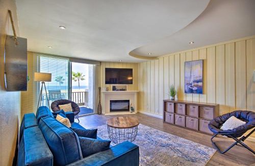 Townsite Apartment | Stunning Oceanside Condo Walk to the Beach!