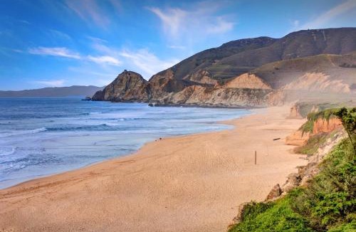 Montara House | Stunning Oceanview Coastal Home Beach Trails Family Activities