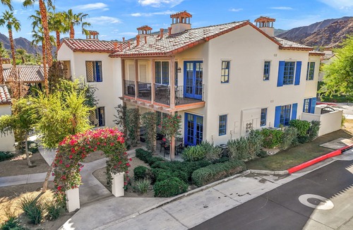 La Quinta Condo | Stunning Remodeled Luxurious Villa near Clubhouse - Pet Friendly! - Ground Floor (C44-2)