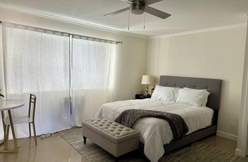 Valley Village Apartment | Stunning Studio located in the alluring Valley near major attractions!