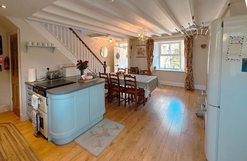 Fremington Cottage | Stunning Swaledale views, an enclosed dog-friendly garden and peaceful outdoor seating make Moorview