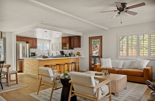 Eagle Mountain Estates House | Stunning Big Bear Retreat | Ping Pong & Pool Table