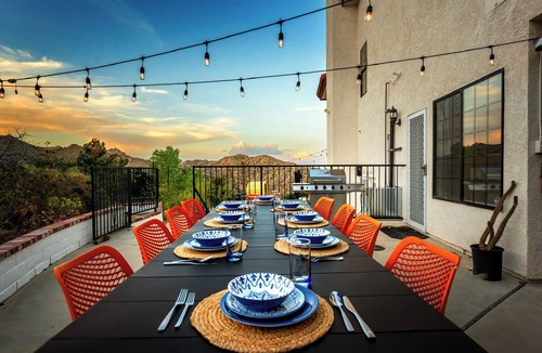 Yucca Valley Villa | Stunning Views, Speakeasy Bar, Pool, Hot Tub, Sauna, Cold Plunge, Outdoor dining