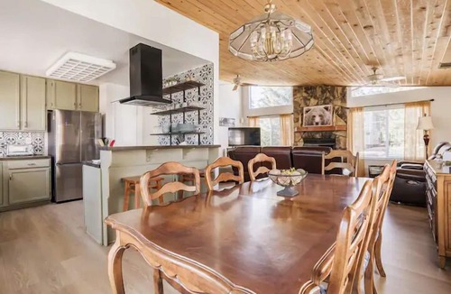 Big Bear Ski Chalet | ✅ StunningViews, GameRoom, BBq, FirePit, HotTub, Spacious & Cozy