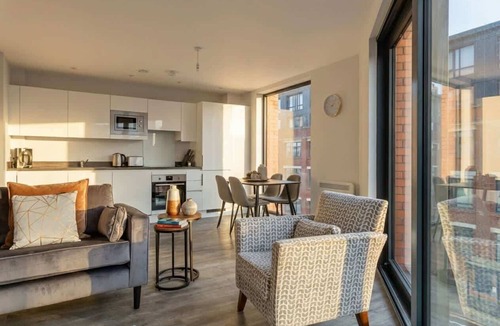 Bordesley Apartment | Stylish 2 Bed Apartment in Central Birmingham