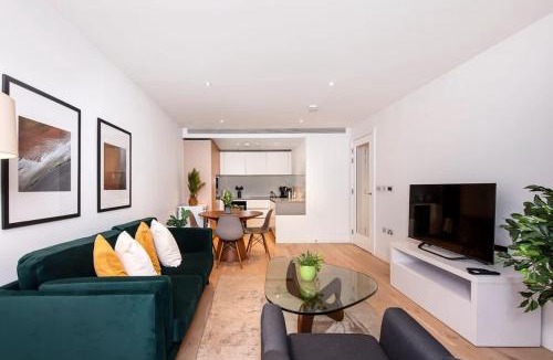 Nine Elms Apartment | Stylish 2 Bed Close to Battersea Power station