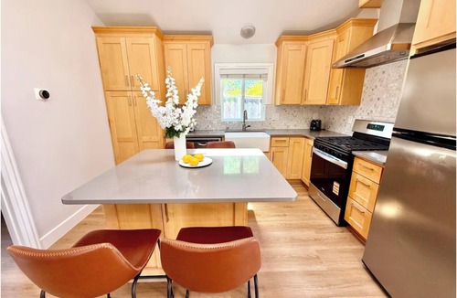 Cupertino House | Stylish 2-Bedroom ADU in Heart of Silicon Valley with AC