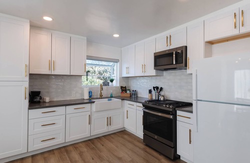 Lawndale House | Stylish 3 Bed 1 Bath Home - Pet Friendly!