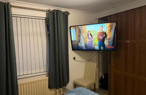 Middlesbrough House | Stylish 3BR Home Sleeps 6 Free Parking Family Friendly