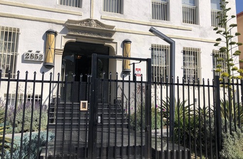 Westlake Apartment | Stylish Apartment in Koreatown! Central Location!