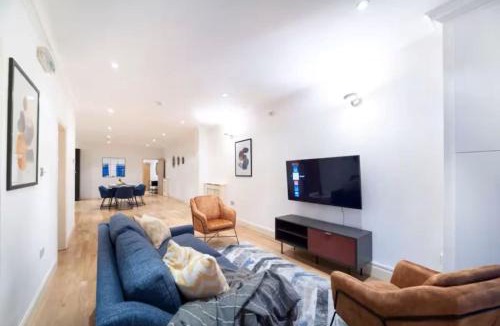 Shoreditch Apartment | Stylish London City Shoreditch Huge Pad 90 SqM 2 Bed Sleeps 5
