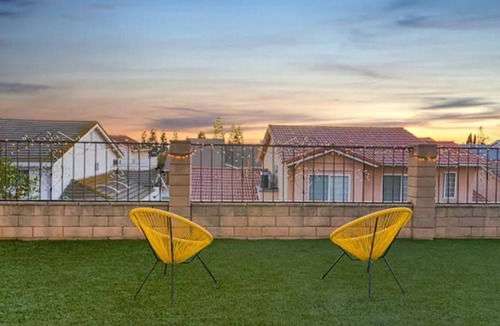 Montebello House | Stylish|Peaceful Hillside Home|Gameroom|LOSANGELES