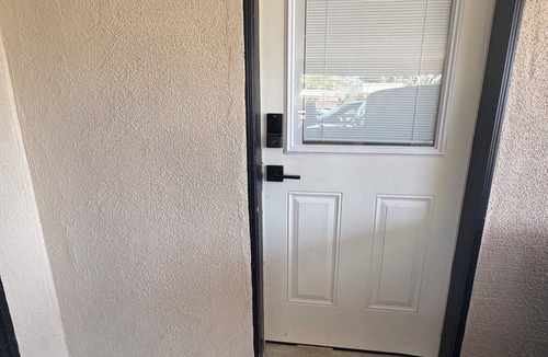 Ladera Heights House | Stylish suite near beach & LAX—private entry, vibrant decor, cozy comfort.