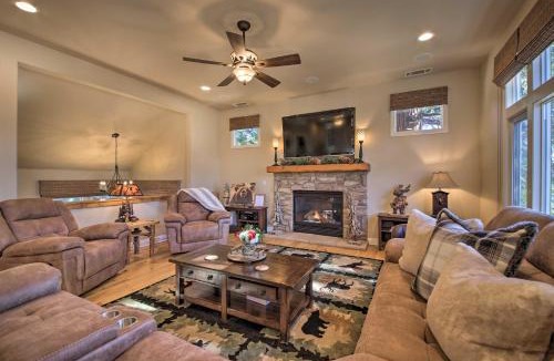 Twin Peaks House | Sugar Bear Lodge with Game Room - 5 Mi to Village!