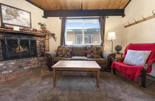 Sugarloaf House | Sugar Shack by Big Bear Cool Cabins
