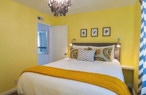 Anaheim Resort House | Suite Escapes 4