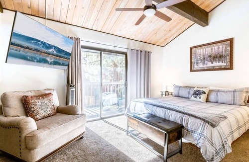 Summit Estates Ski Chalet | Summit Shack B! Walking Distance to Slopes!