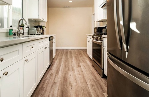 Hawthorne House | Sun Kissed Solace