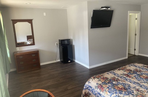 Pleasant Hill Hotel | Sun Valley Inn