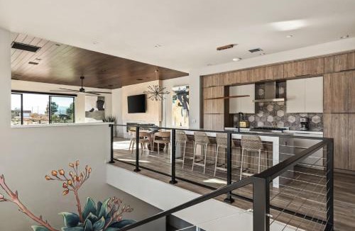 Panorama Heights House | Suncrest by Fieldtrip JT Modern w Pool and Views
