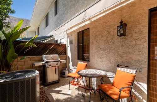 Historic Tennis Club House | Sunkist at 411 - Walking Distance to Downtown PS