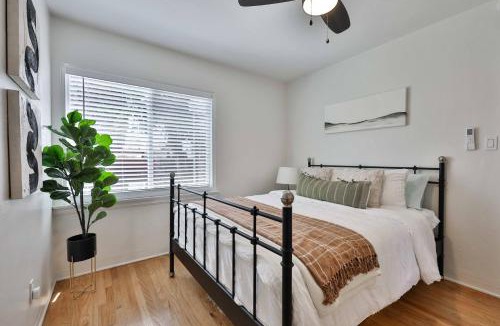 Normal Heights House | Sunny 1br Cottage Walk To Adams Ave Cafs