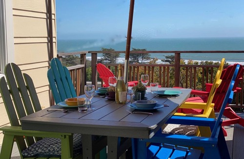 Stinson Beach House | Sunny Beach Cottage with Amazing Views