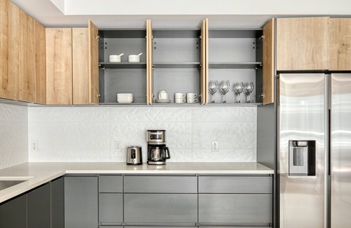 City West Apartment | Sunny Downtown 1BR w/Pool, Gym & W/D near Staples Center, by Blueground