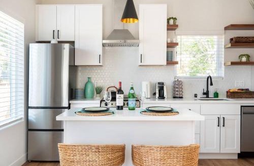 South Fair Oaks House | Sunny Guesthouse near Stanford w/Private Patio