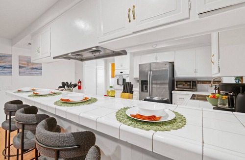 Hacienda Heights House | Sunny Haven Oasis Pool w/tub BBQ - 4 bedrooms, Driveway Parking, Near Ahwingna Trail