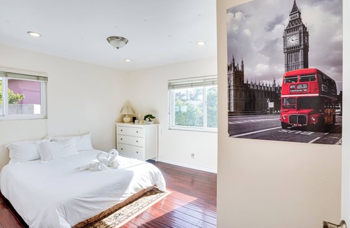 North Tustin House | Sunny Santa Ana Rental Home Near Disneyland!